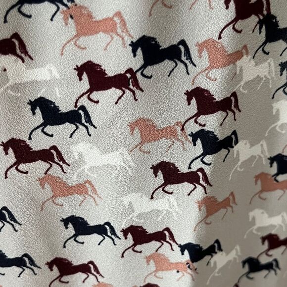 LOFT Multicolor Horse Print Blouse Tie Back SZ M NWT - Picture 6 of 10